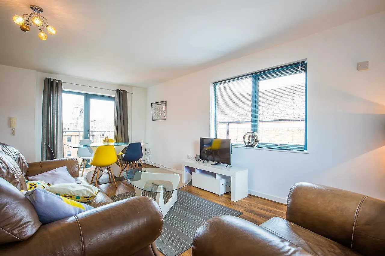 The Cathedral Suite Apartment With Love Your Stay Sheffield Egyesült Királyság
