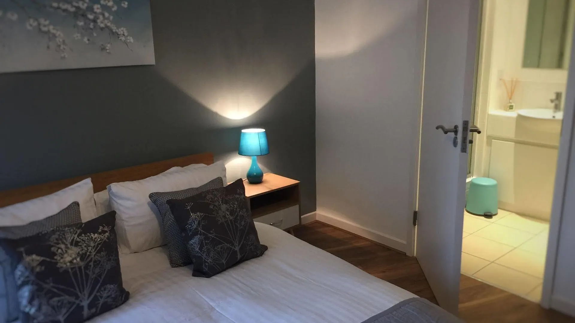 The Cathedral Suite Apartment With Love Your Stay Sheffield Egyesült Királyság